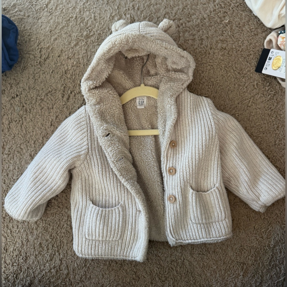 10$ add on ✨GAP Cream Fleece Baby Jacket